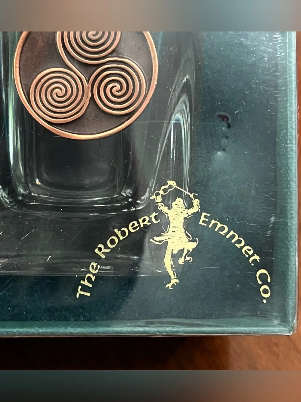 VTG Robert Emmet Co. Celtic Design Shot Glasses Set of 4 Fine Pewter Medallions
